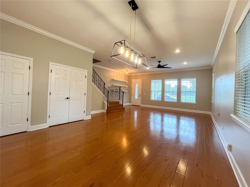 111 E Steele Street - Photo 15
