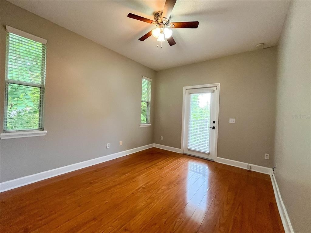 111 E Steele Street - Photo 63