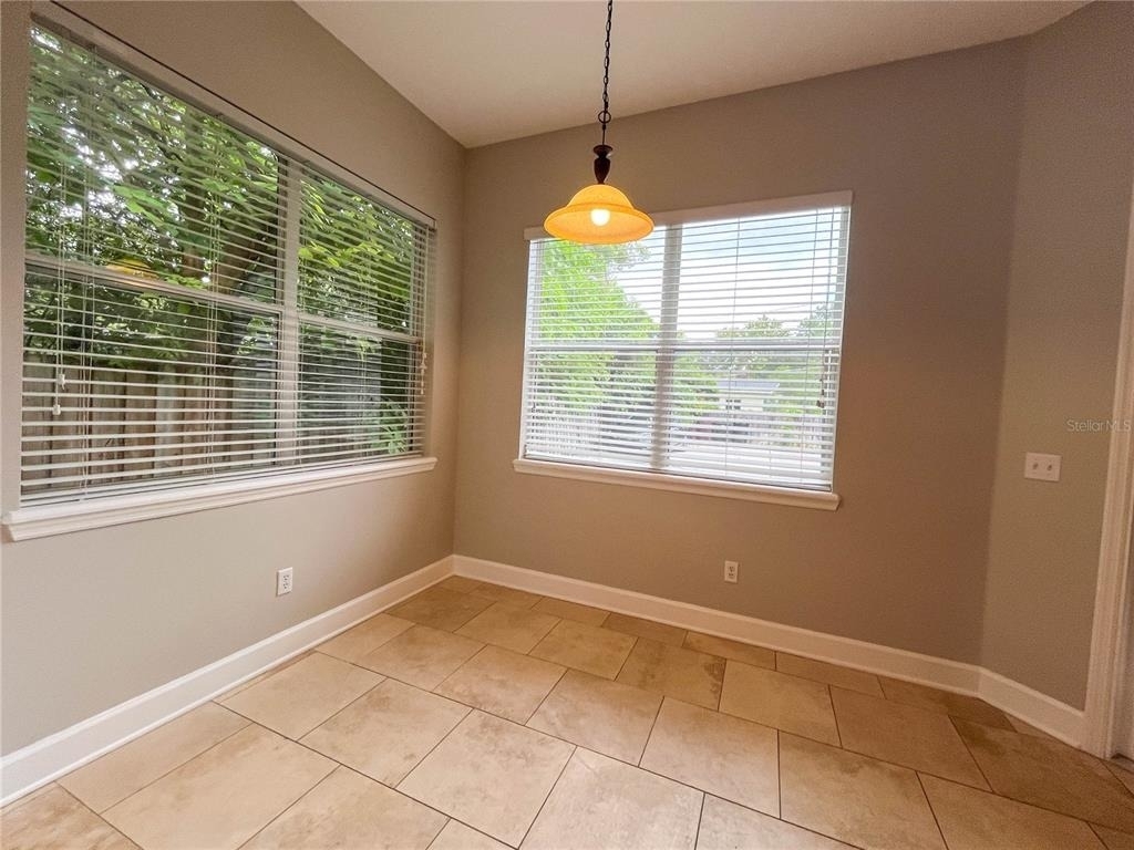 111 E Steele Street - Photo 41
