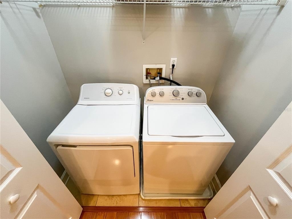 111 E Steele Street - Photo 70