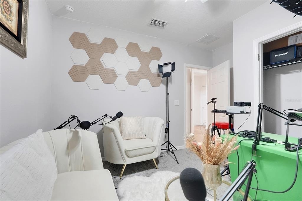 639 Samuel Place - Photo 14