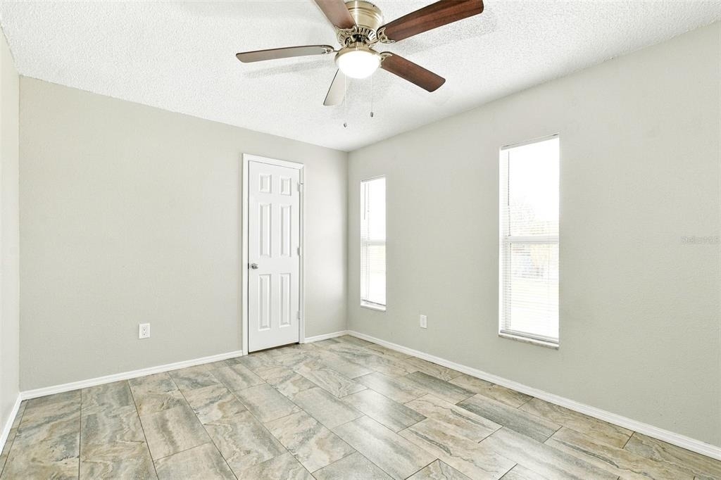 209 Banyan Court - Photo 8