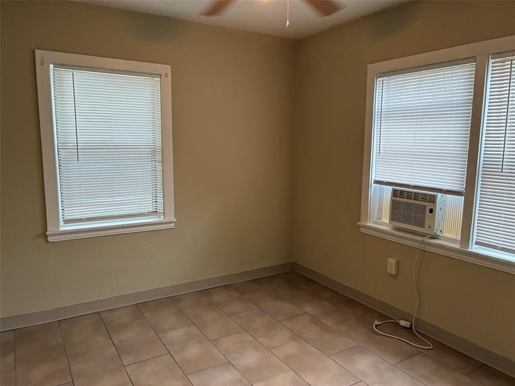 43 W Herrick Drive - Photo 9