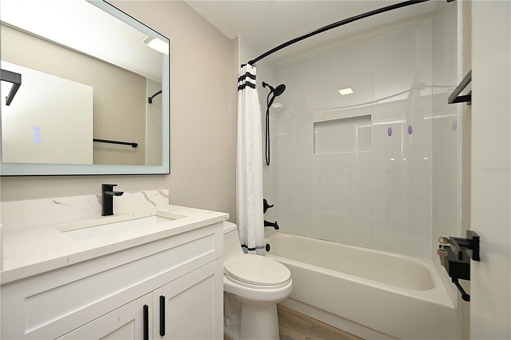 2118 Sandy Hook - Photo 25