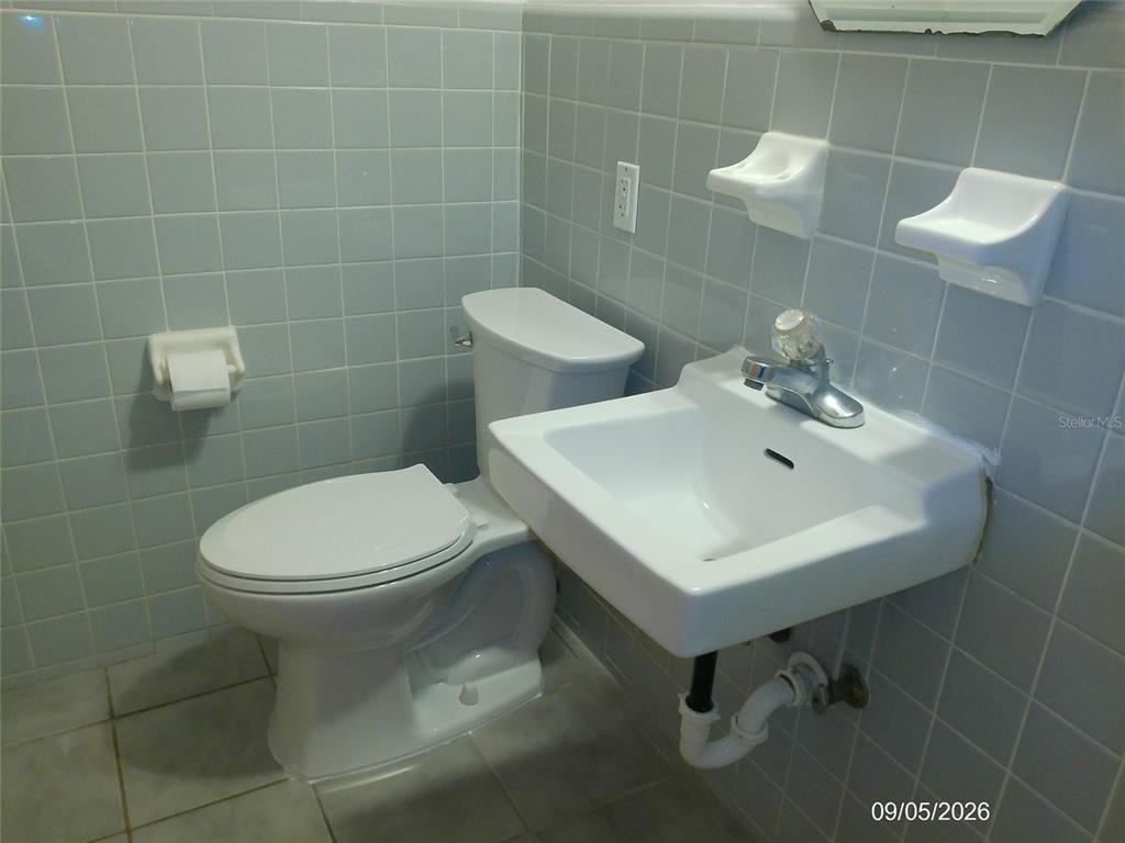 1423 Crystal Lake Drive - Photo 23