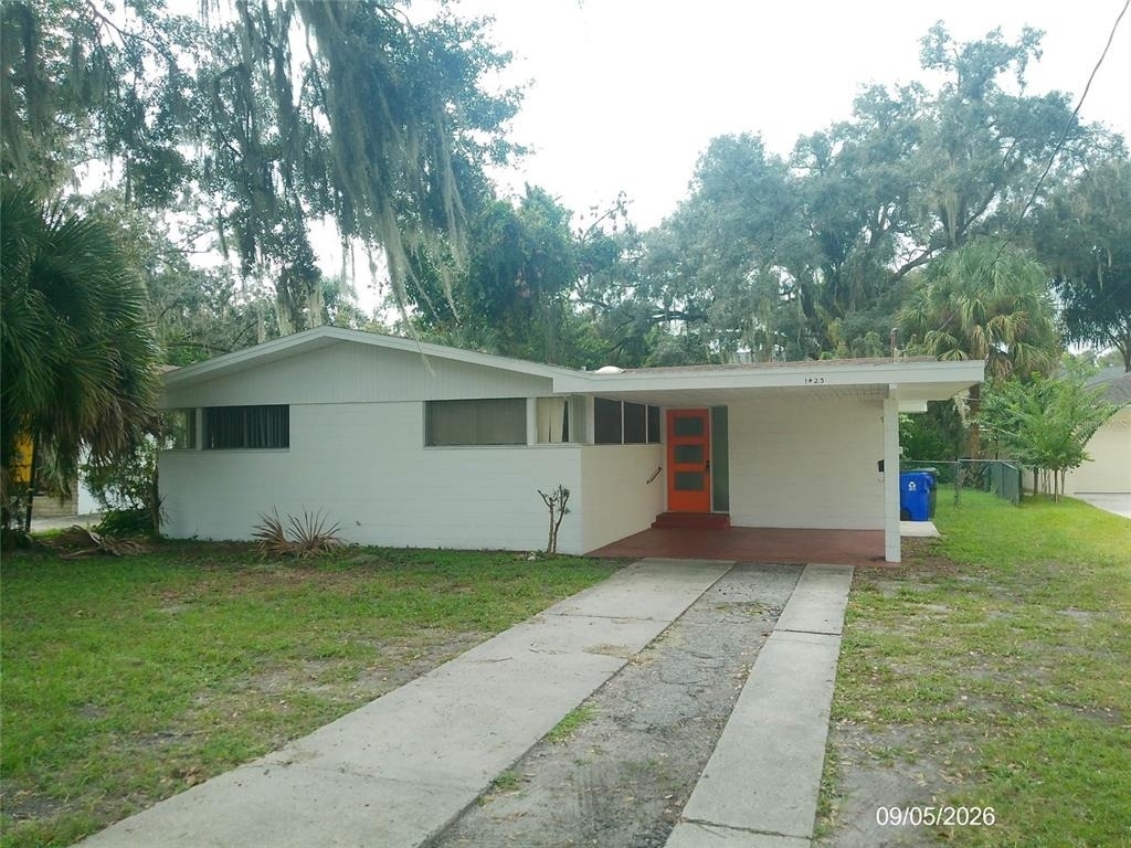 1423 Crystal Lake Drive - Photo 0