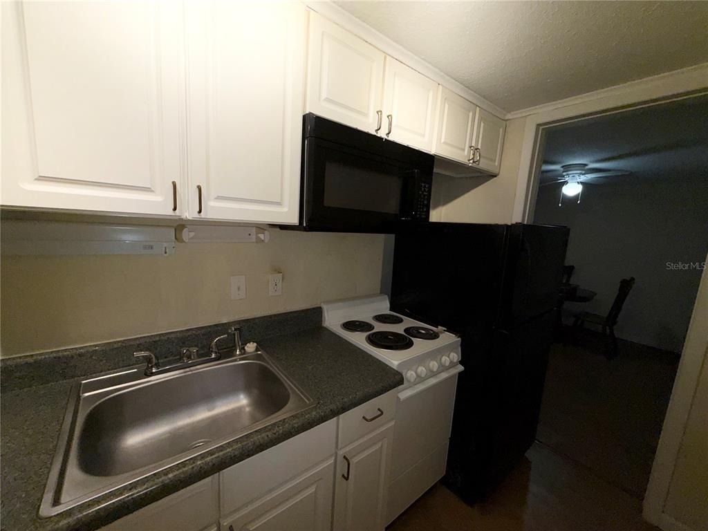 2490 Sw 14th Drive - Photo 8