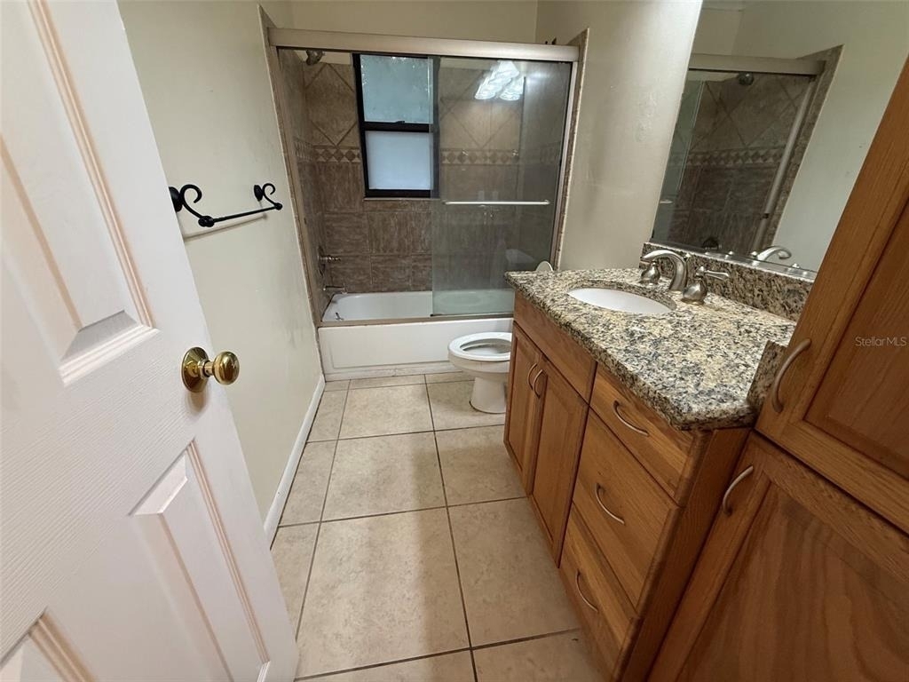 2635 Sw 35th Place - Photo 3