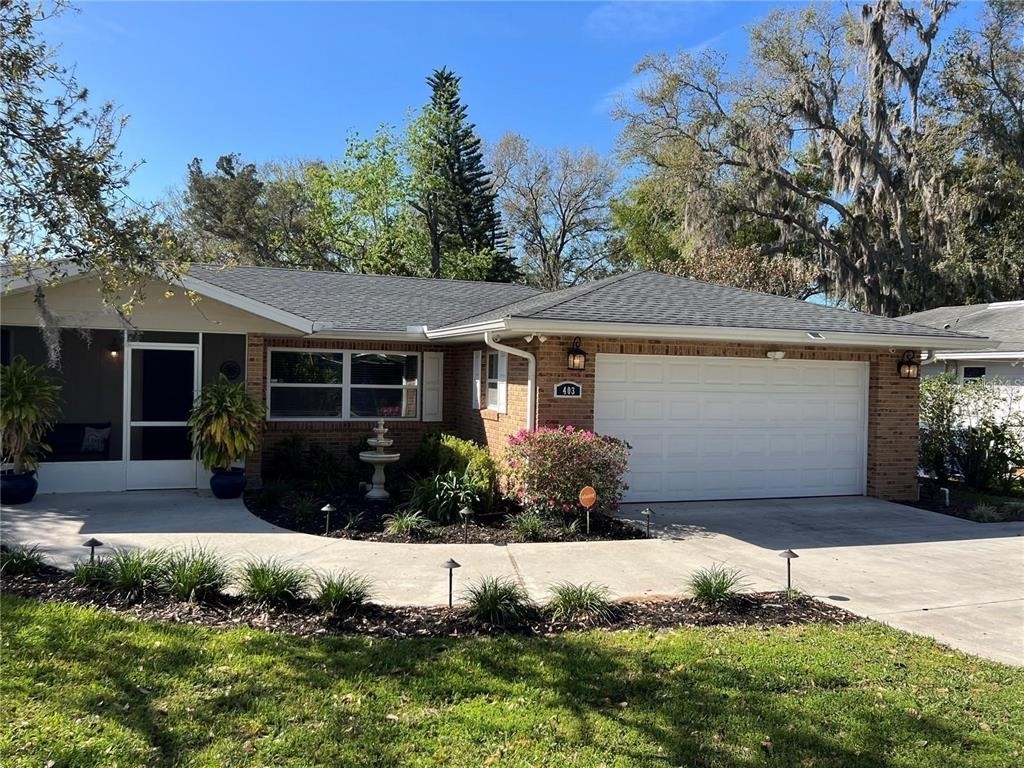 403 Virginia Street - Photo 2