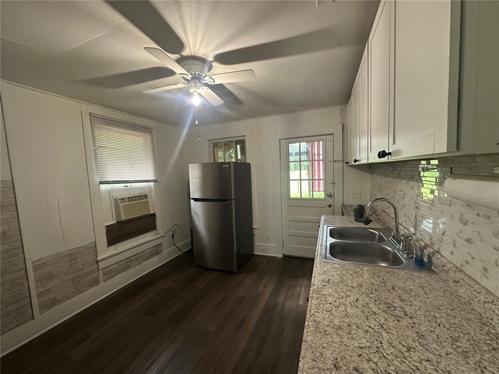 8725 N Silver Lake Road - Photo 6