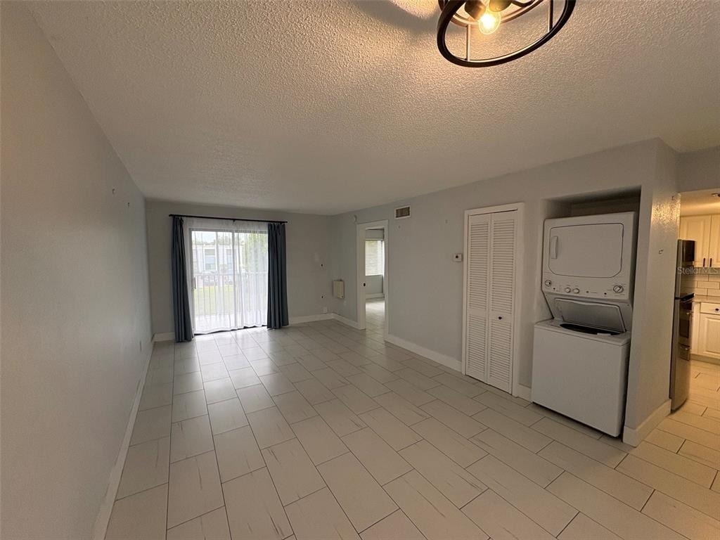 5310 26th Street W - Photo 4