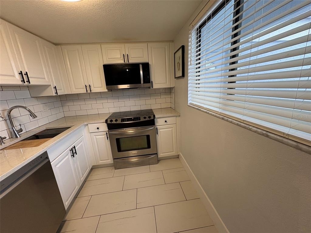 5310 26th Street W - Photo 12