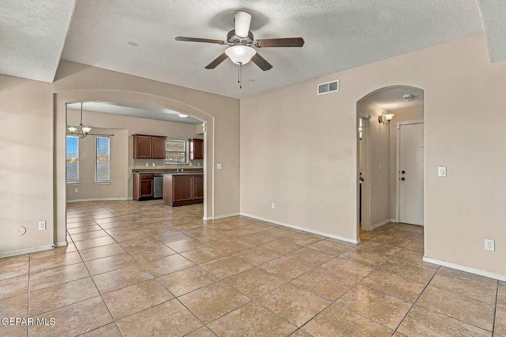 14231 N Point Avenue - Photo 23
