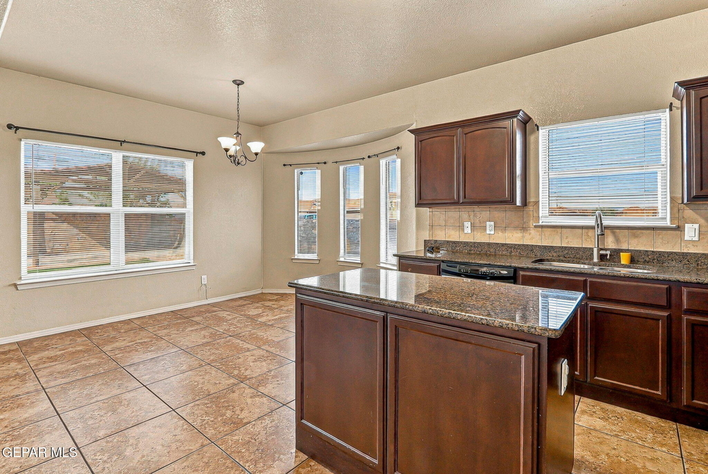 14231 N Point Avenue - Photo 10