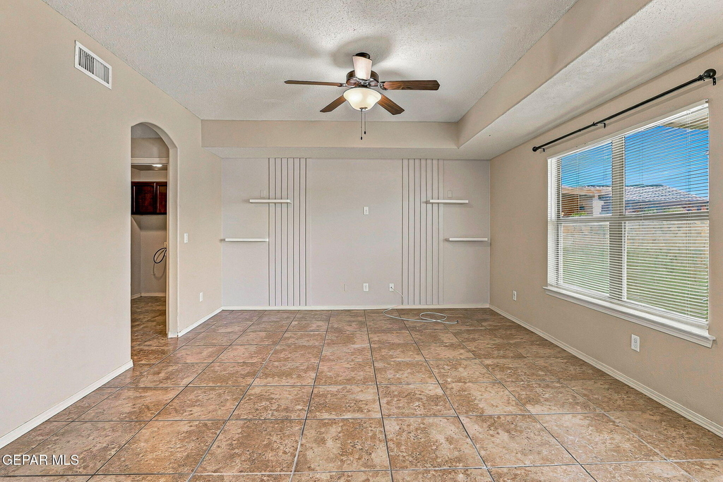 14231 N Point Avenue - Photo 21