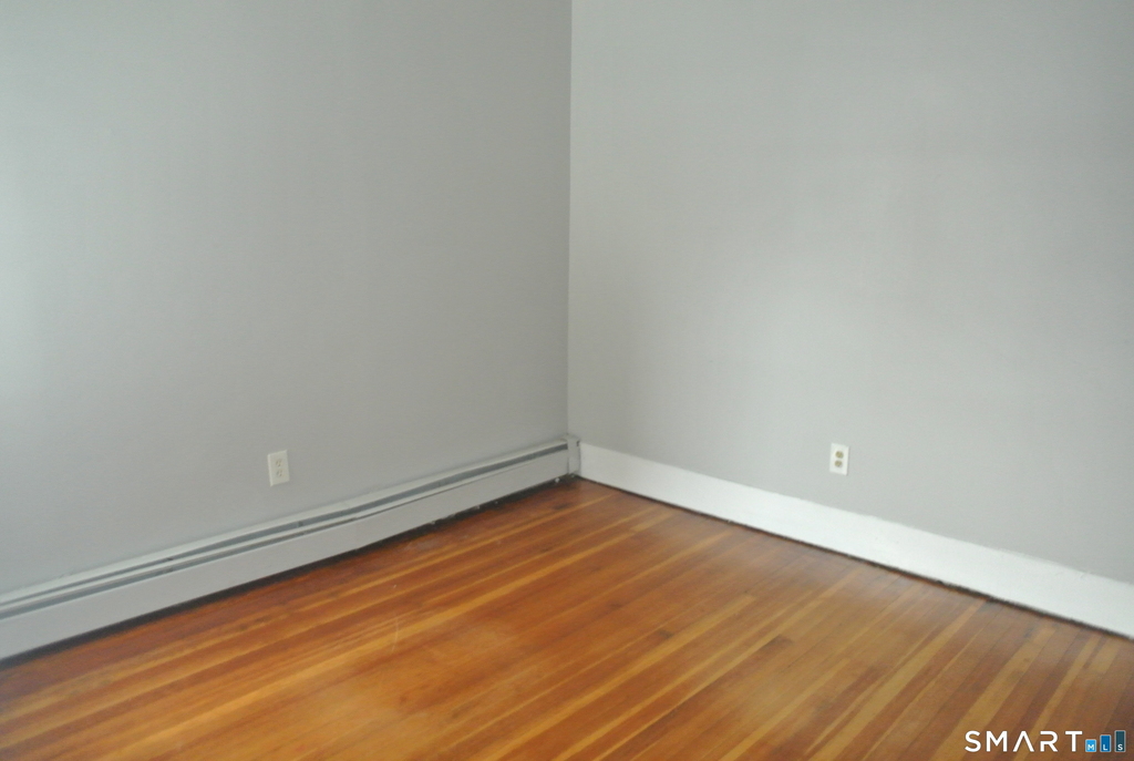 549 Howe Avenue - Photo 9