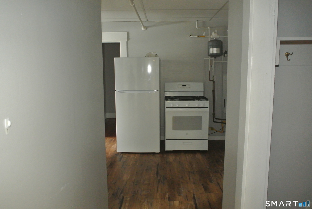 549 Howe Avenue - Photo 2