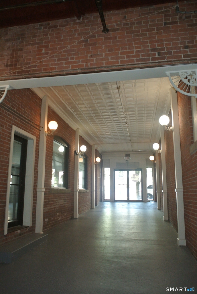 549 Howe Avenue - Photo 16