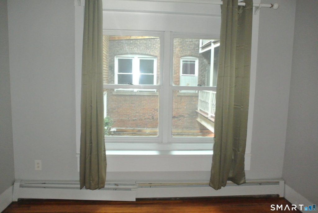 549 Howe Avenue - Photo 10