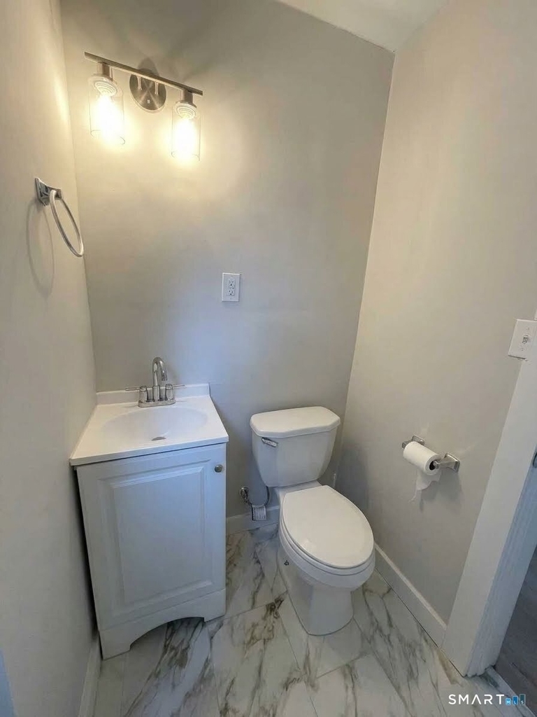 164 Curtis Street - Photo 5