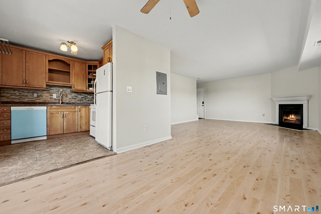 296 Main Avenue - Photo 5