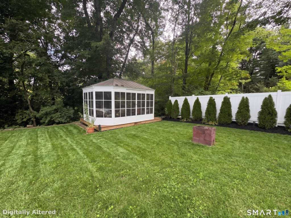 225 Riverside Drive - Photo 2