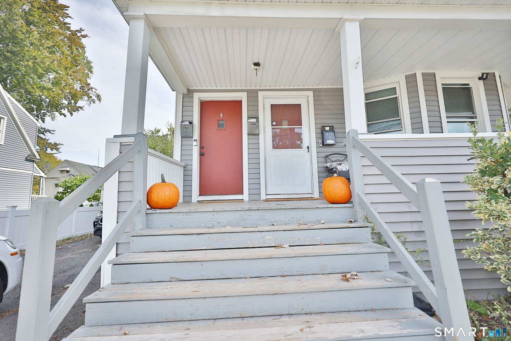 115 Everett Street - Photo 1
