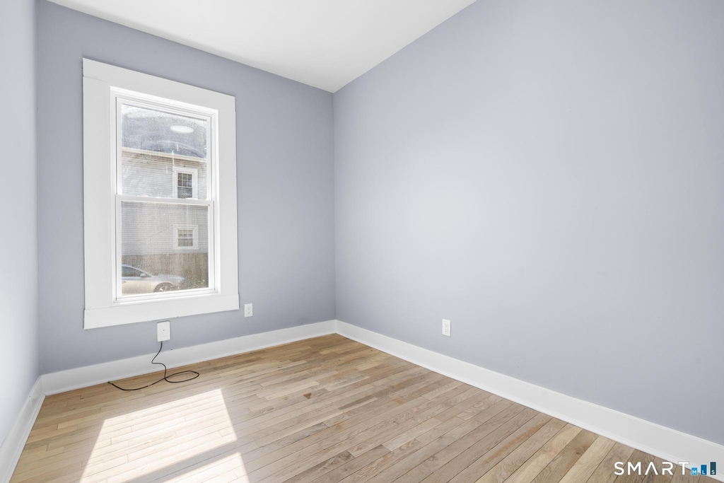 302 Exchange Street - Photo 18