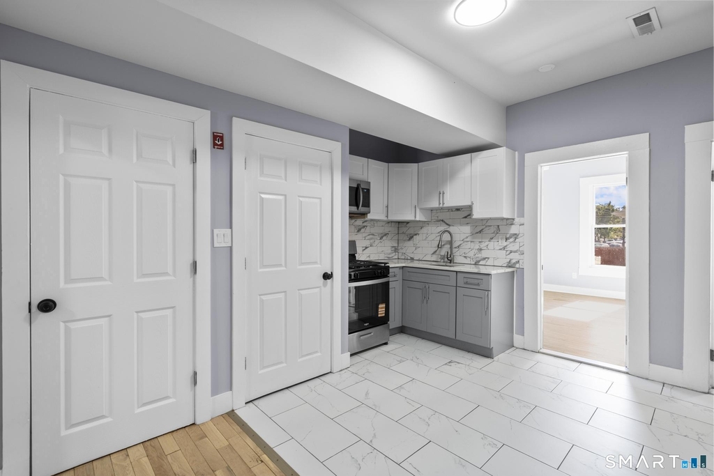 302 Exchange Street - Photo 7