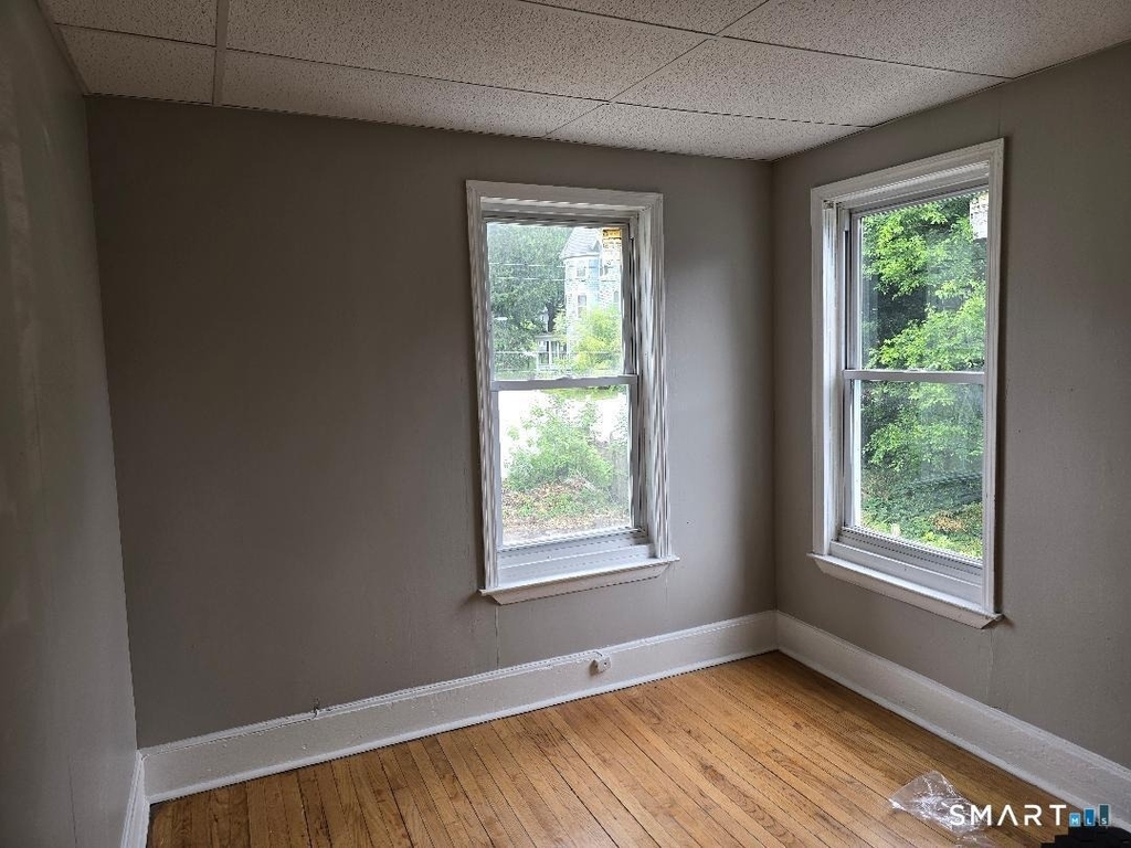 11 Clifton Avenue - Photo 5