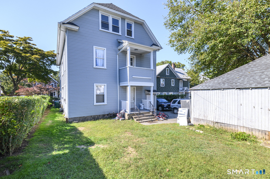 324 Bruce Avenue - Photo 2