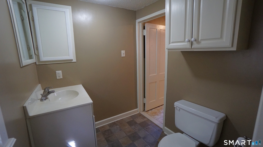 42 Woodbridge Street - Photo 7