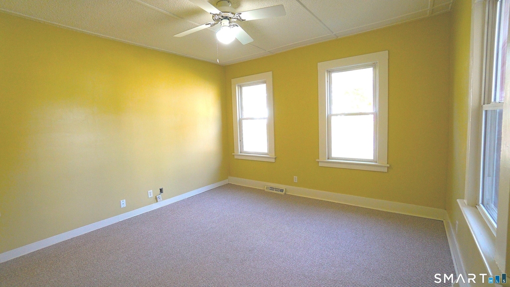 42 Woodbridge Street - Photo 11