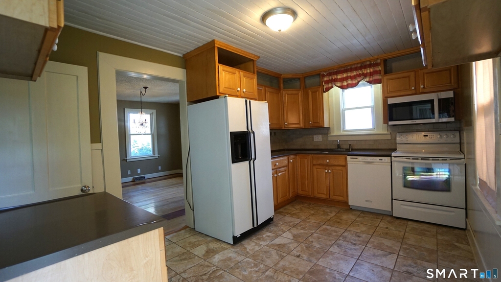 42 Woodbridge Street - Photo 4