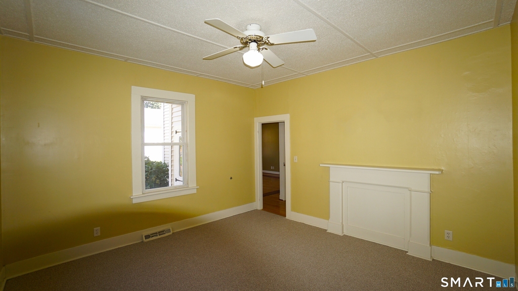 42 Woodbridge Street - Photo 12