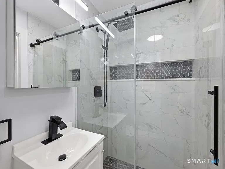 17 Hazel Street - Photo 9