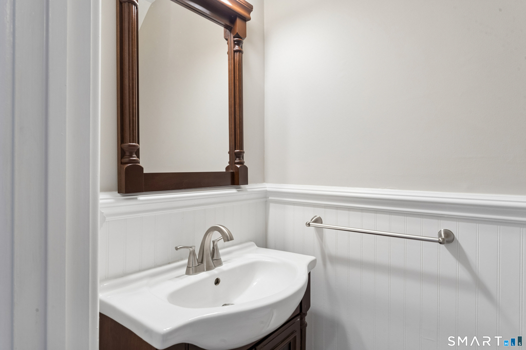 7 Cedarbrook Townhouse - Photo 15