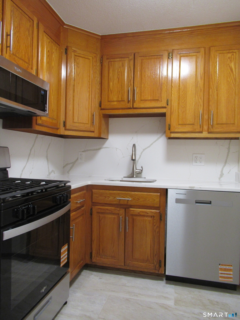 2600 Park Avenue - Photo 5