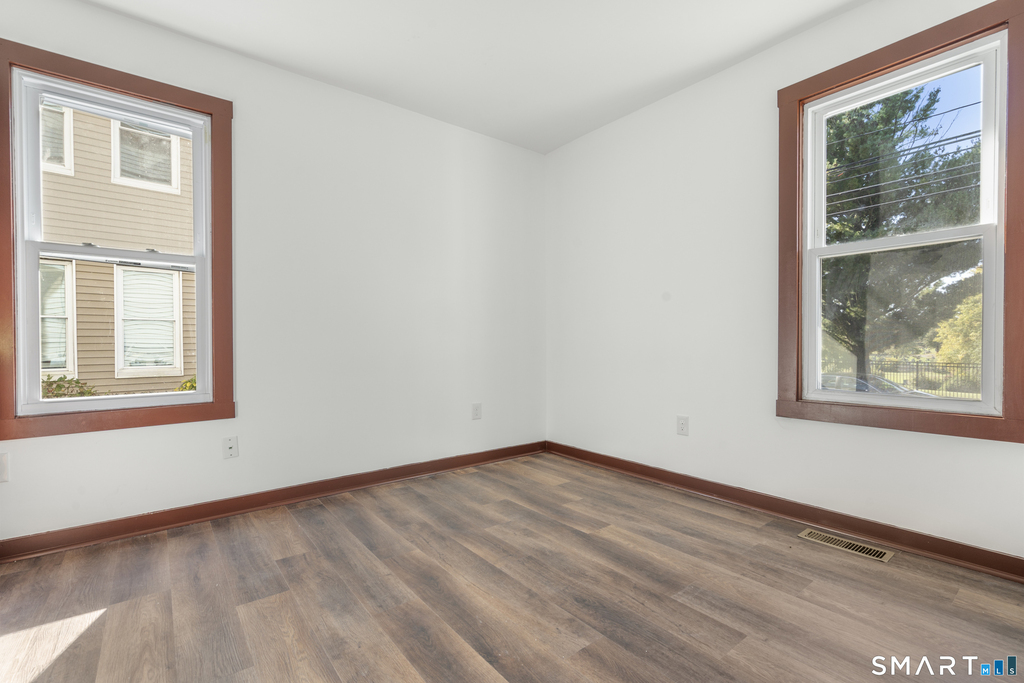 841 East Street - Photo 8