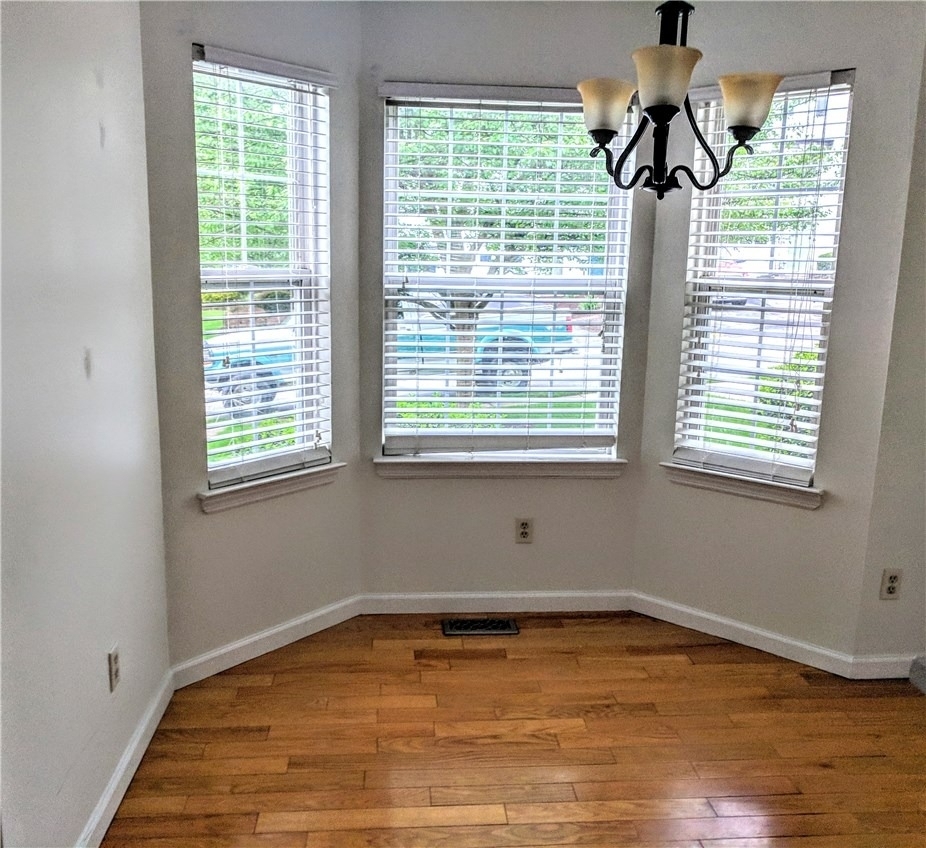 1320 Meadowbrook - Photo 4