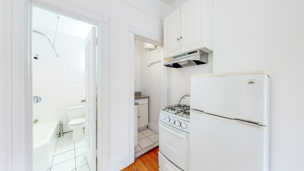 1043 Lexington Avenue - Photo 1