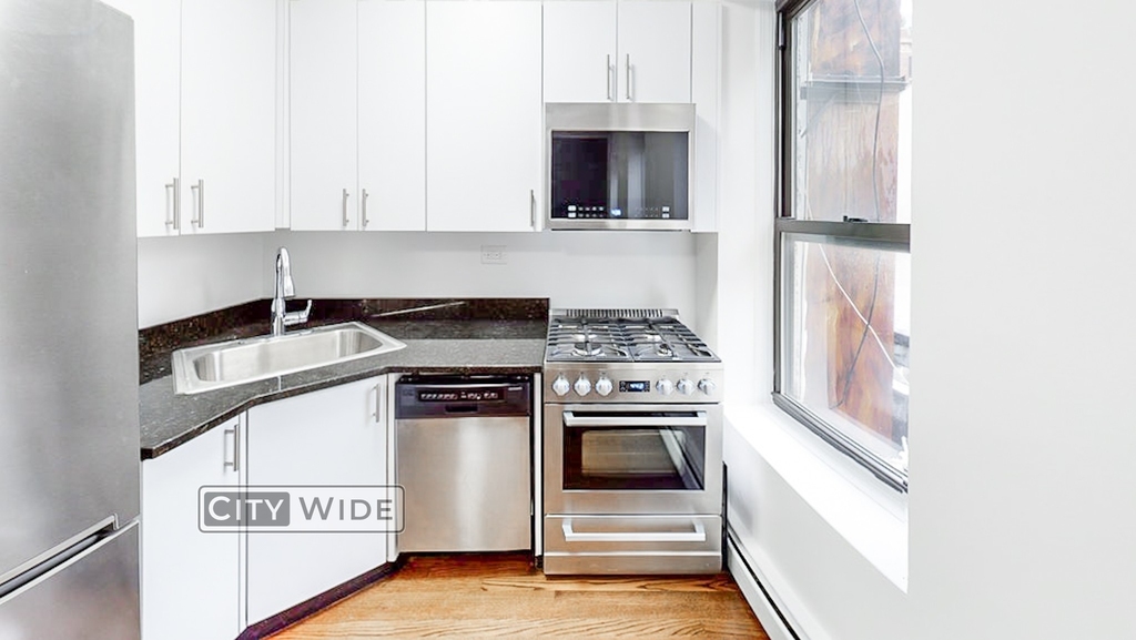 517 3rd Avenue - Photo 2