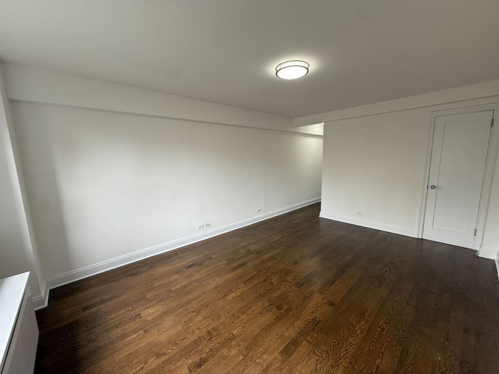 2 Bedroom in Midtown East - Photo 5