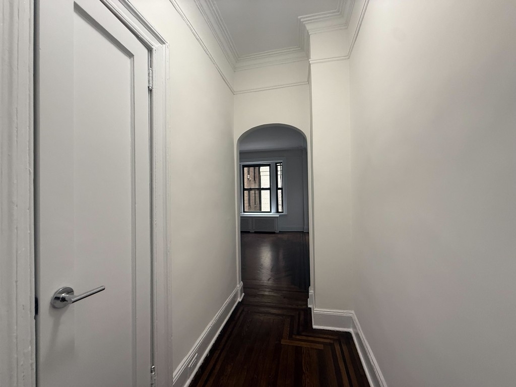1 Bedroom in Upper West Side - Photo 6