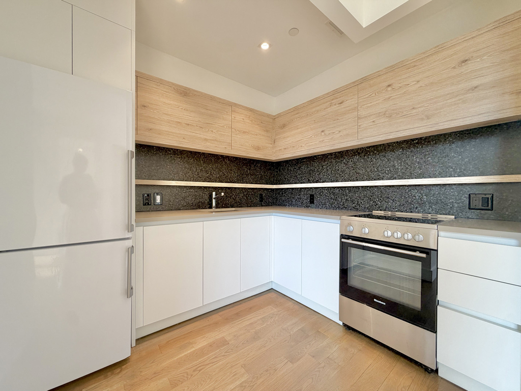 1068 Fulton Street - Photo 1