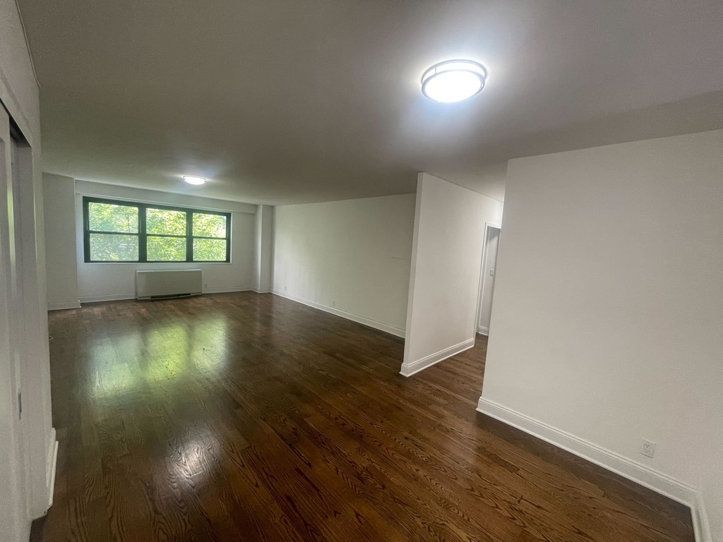 2 Bedroom in Upper East Side - Photo 0
