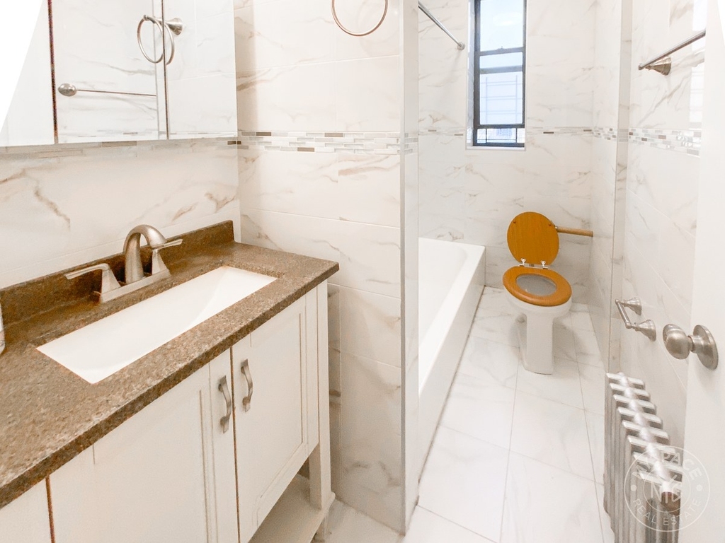240 Crown Street - Photo 6