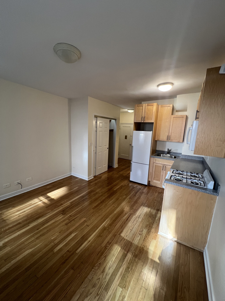  East 89th Street - Photo 1