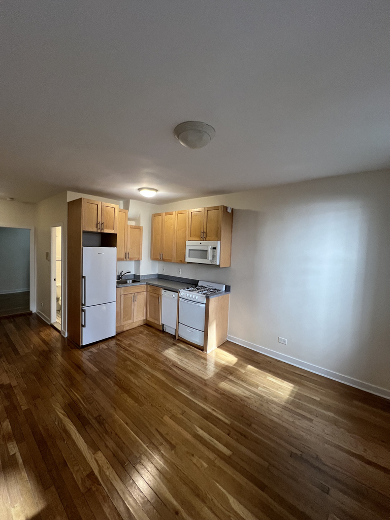  East 89th Street - Photo 2