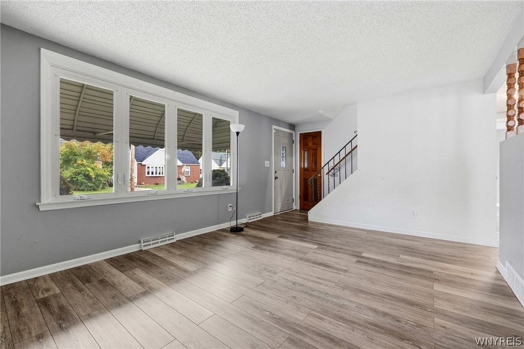 119 Wagner Avenue - Photo 2
